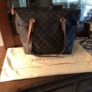 Authentic Louis Vuitton Totally PM Purse Tote